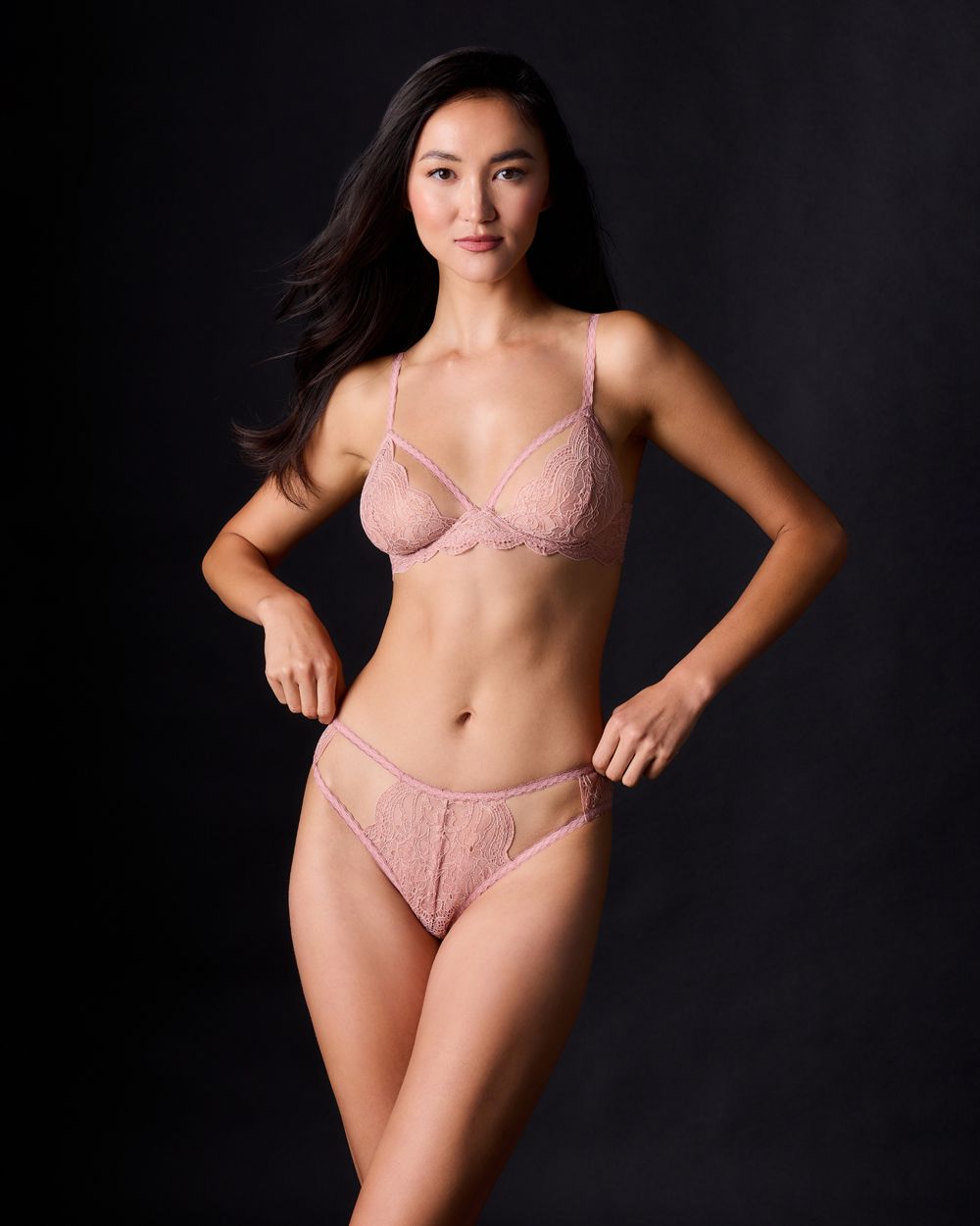 Anya Bikini